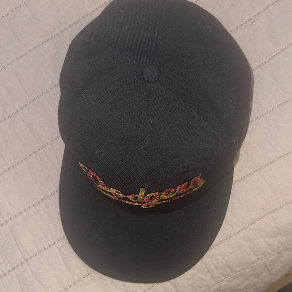 Black Dodgers Cap with Multicolor Logo- Cooperstown Collection- New Era - Picture 6 of 8